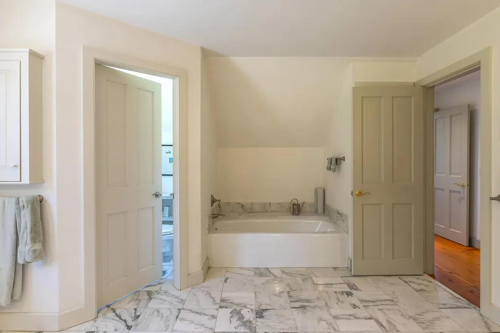 3333 Under The Mountain Road Londonderry VT 05155