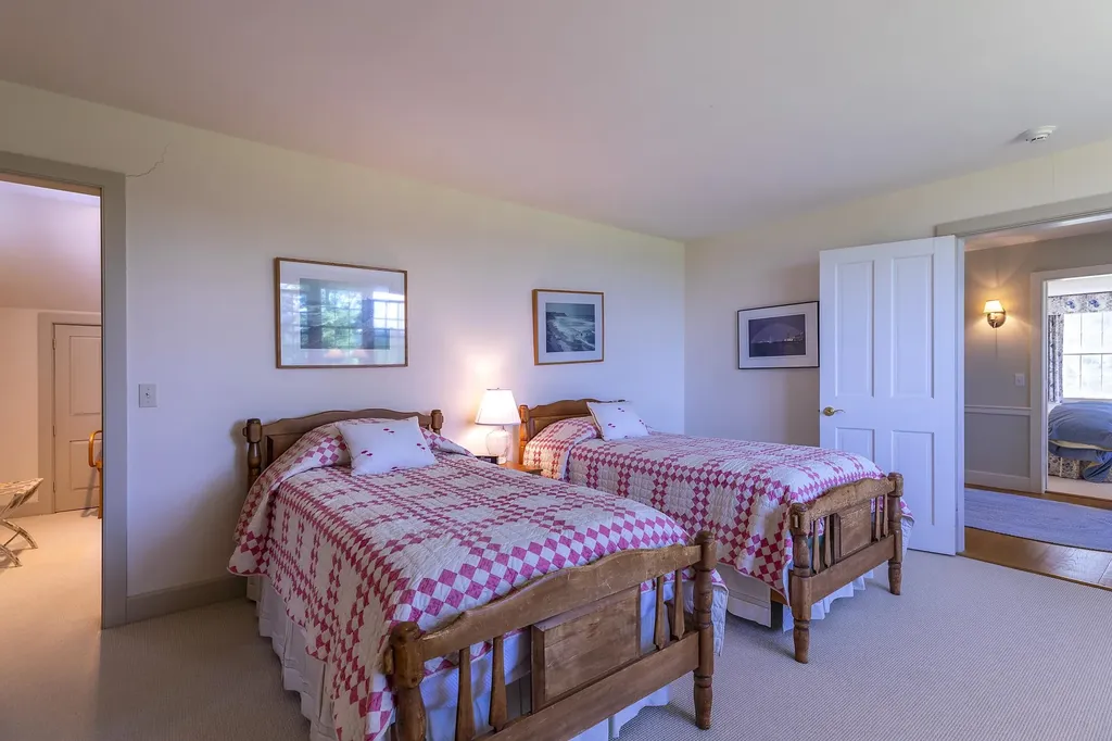 3333 Under The Mountain Road Londonderry VT 05155