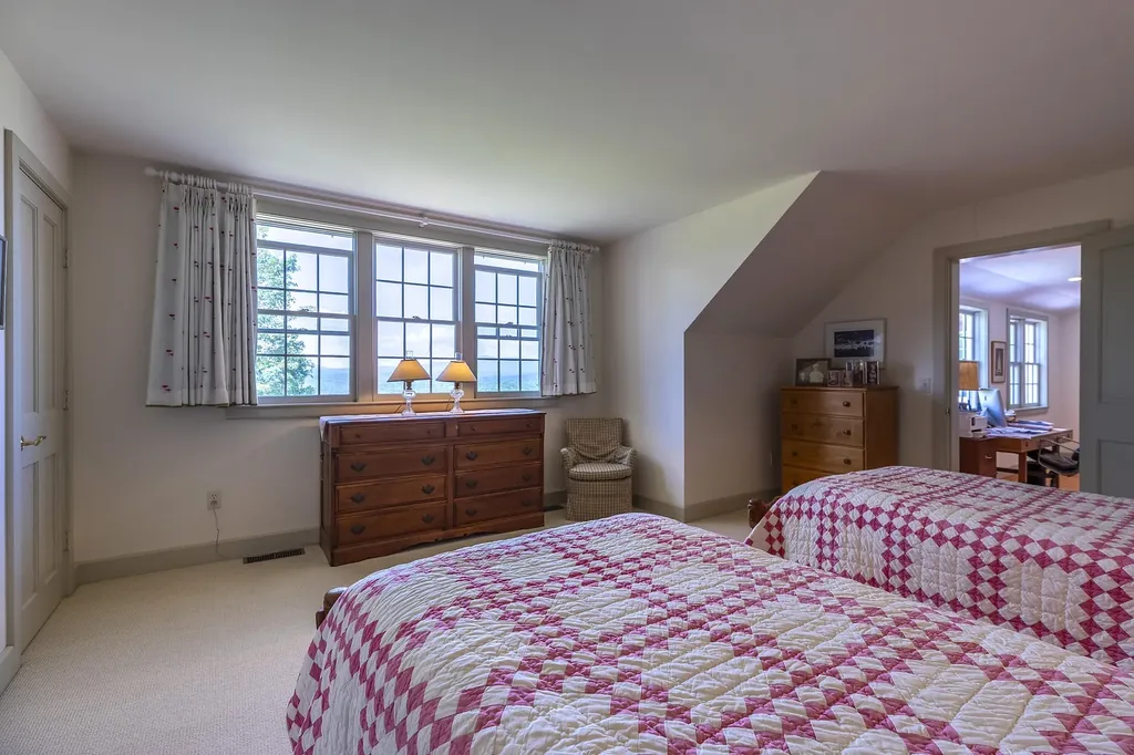 3333 Under The Mountain Road Londonderry VT 05155