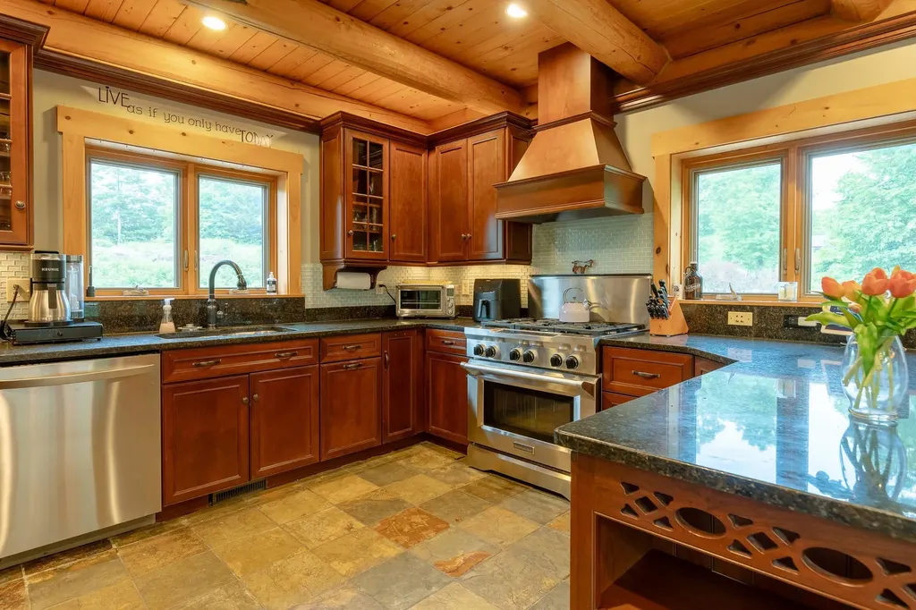 37 High Mountain Road Killington VT 05751