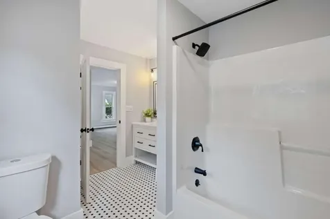 20 Pearl Street Henniker NH 03242