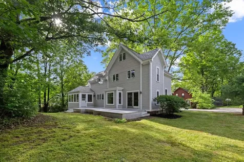 20 Pearl Street Henniker NH 03242