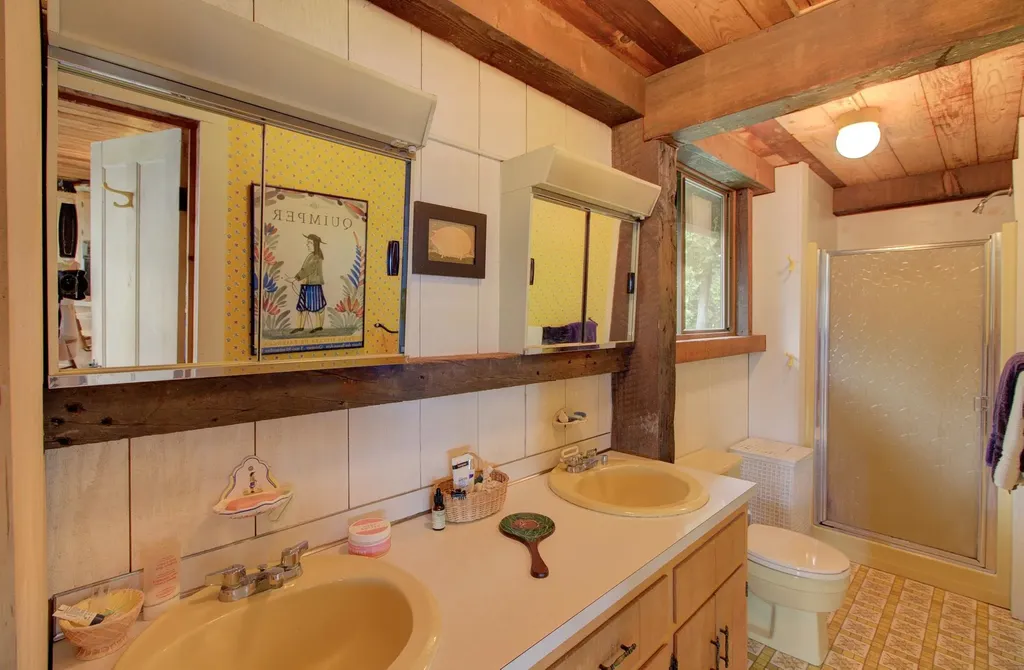 173 Hibbard Point North Hero VT 05474