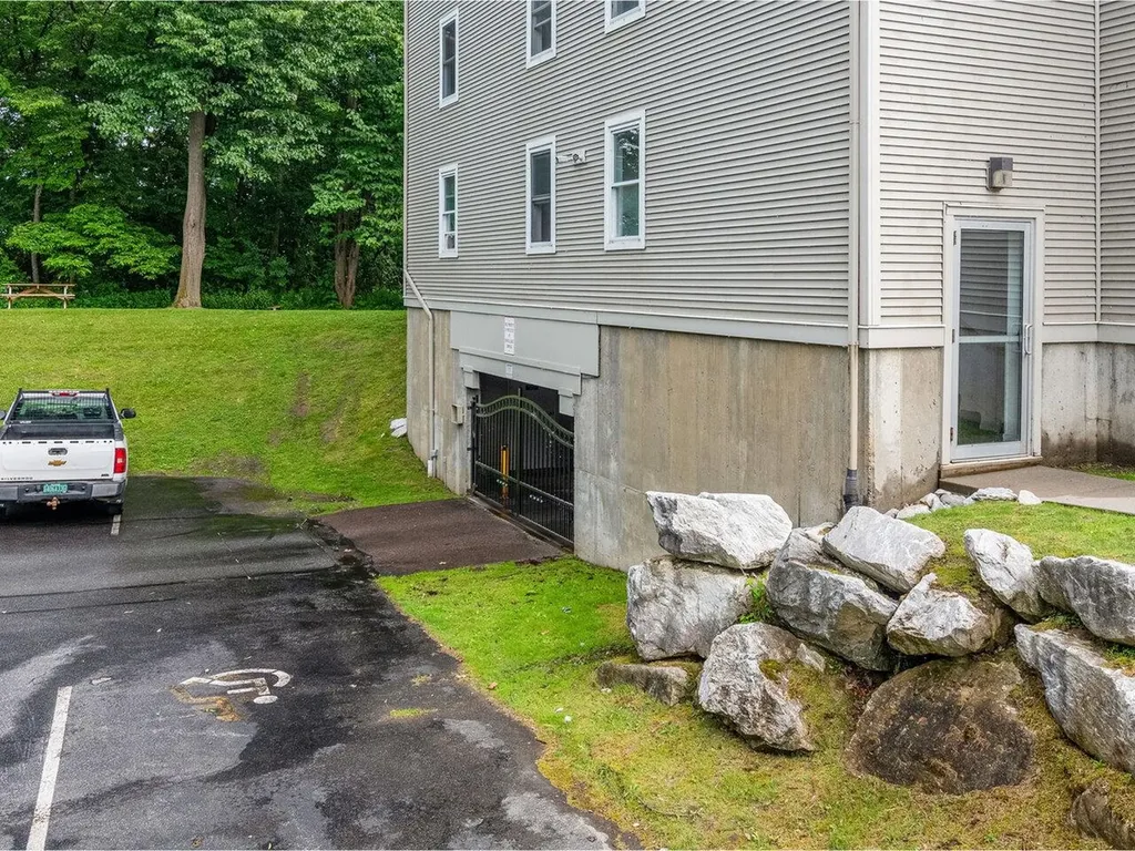 305 Lime Kiln Drive South Burlington VT 05403