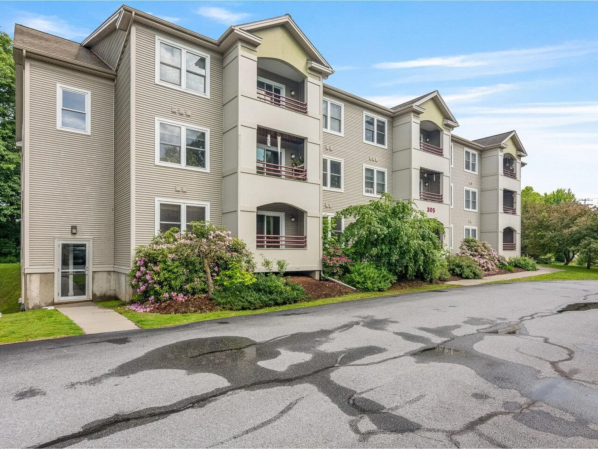 305 Lime Kiln Drive South Burlington VT 05403