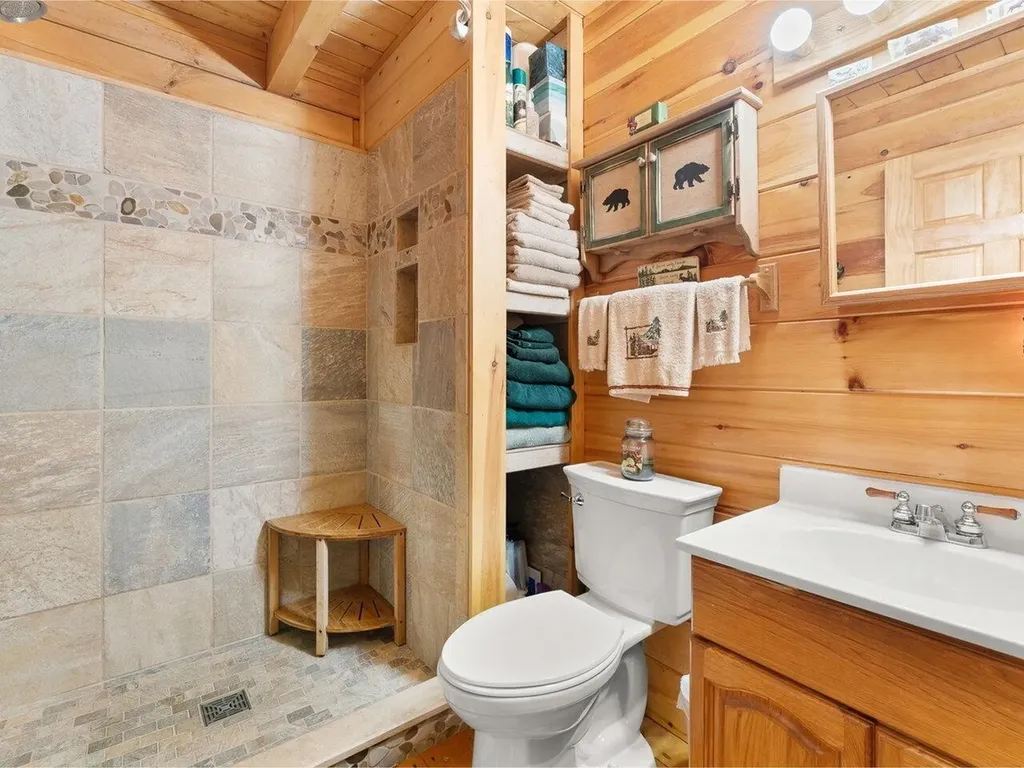 1212 Seyon Pond Road Groton VT 05046