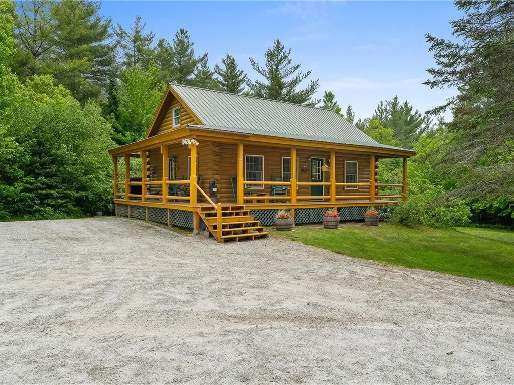 1212 Seyon Pond Road Groton VT 05046