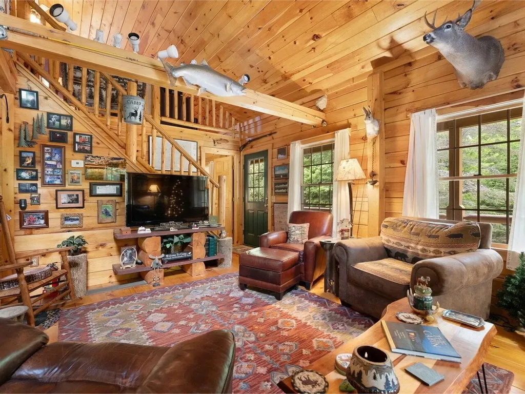 1212 Seyon Pond Road Groton VT 05046