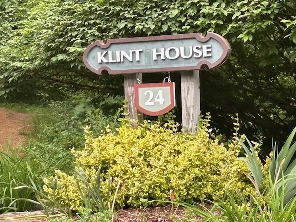 126 Winterwood Drive Londonderry NH 03053