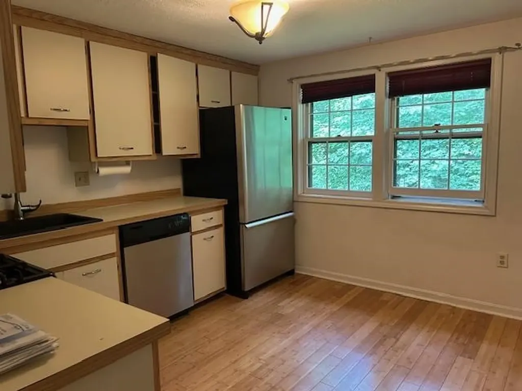 126 Winterwood Drive Londonderry NH 03053