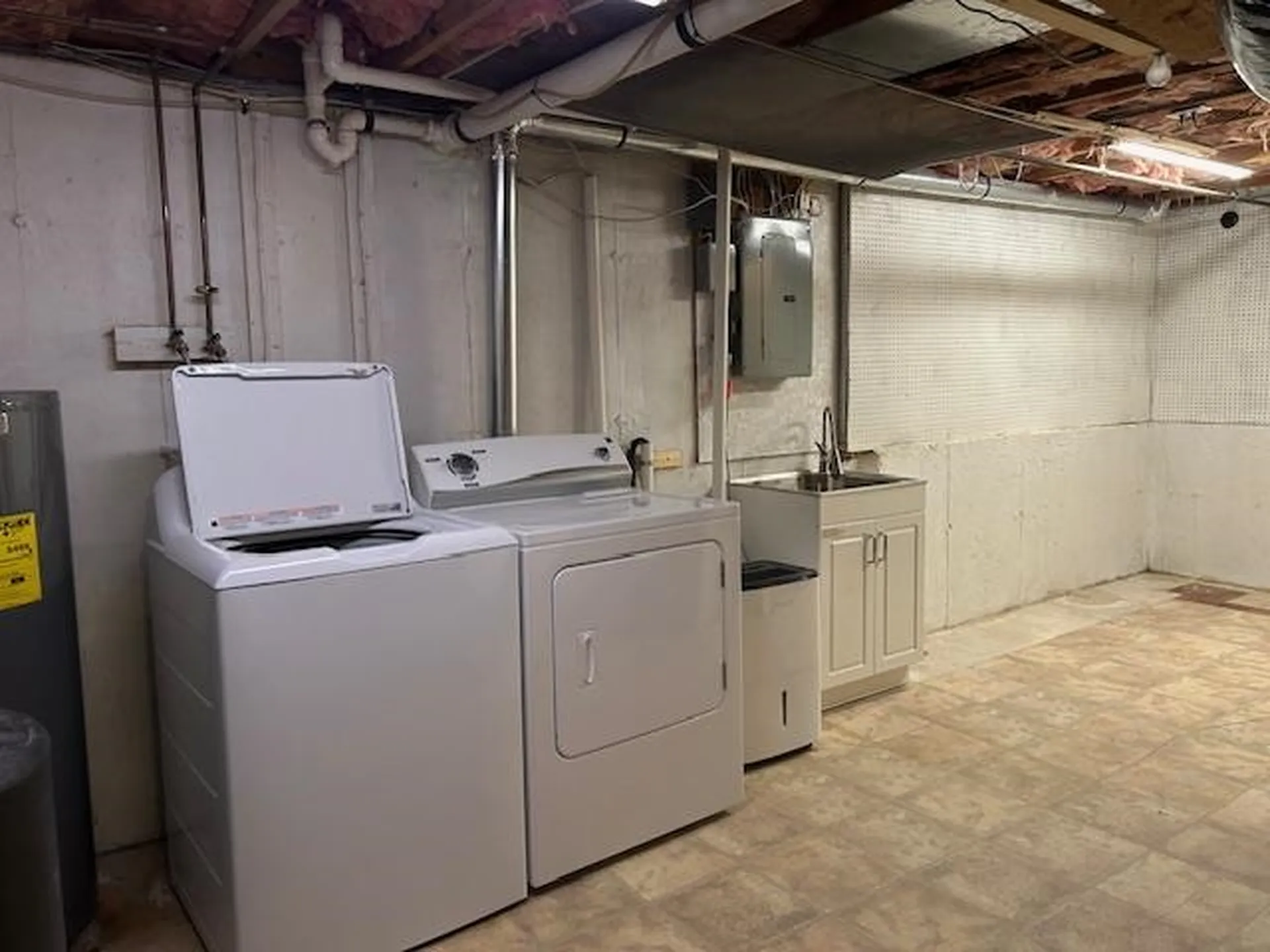126 Winterwood Drive Londonderry NH 03053