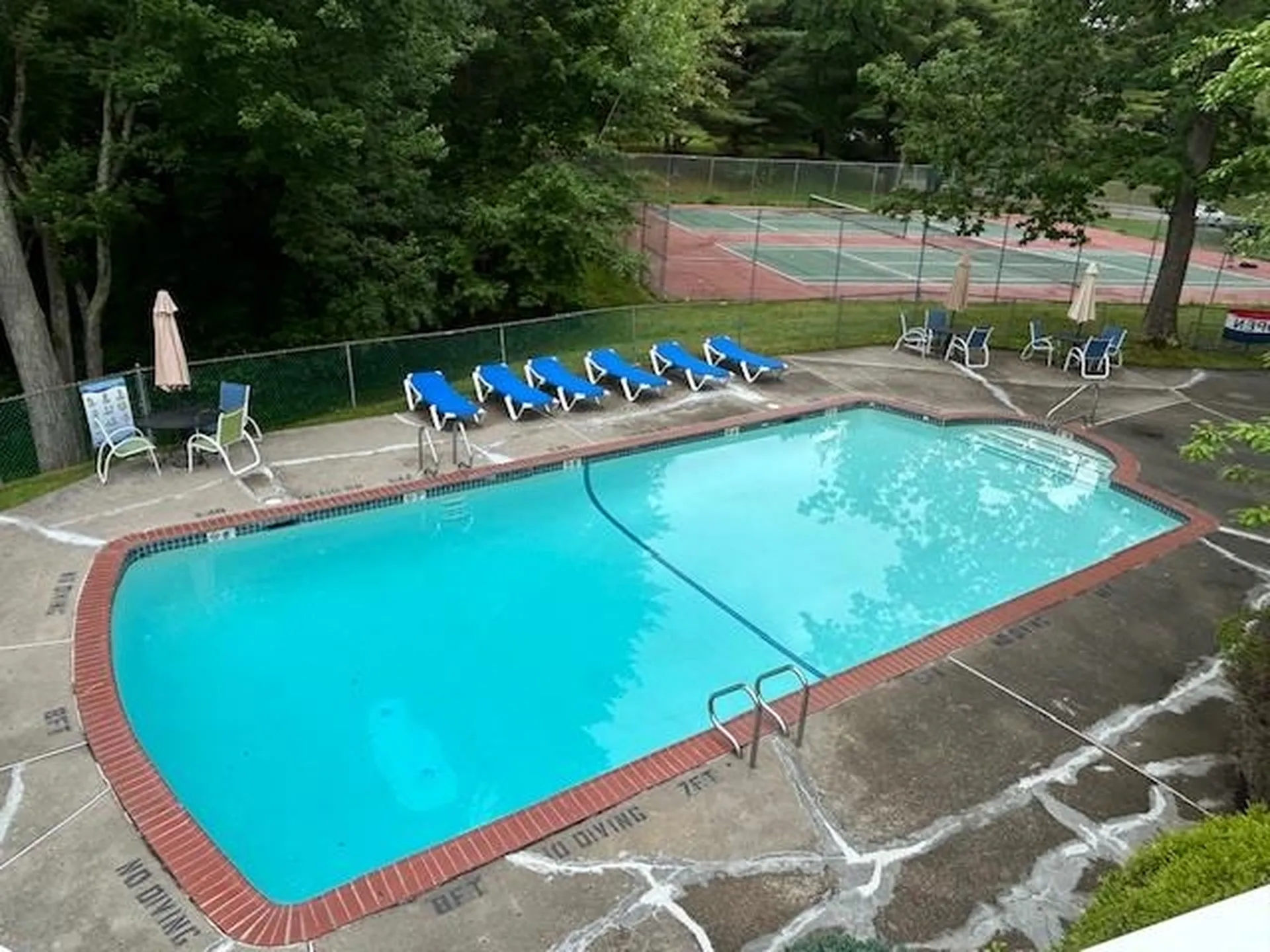 126 Winterwood Drive Londonderry NH 03053