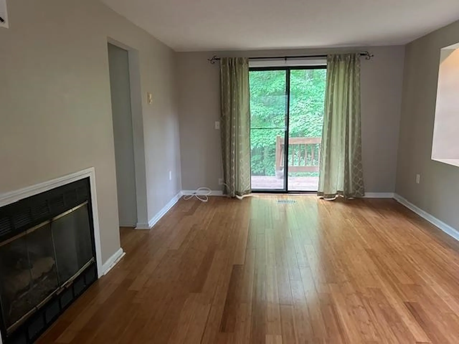 126 Winterwood Drive Londonderry NH 03053