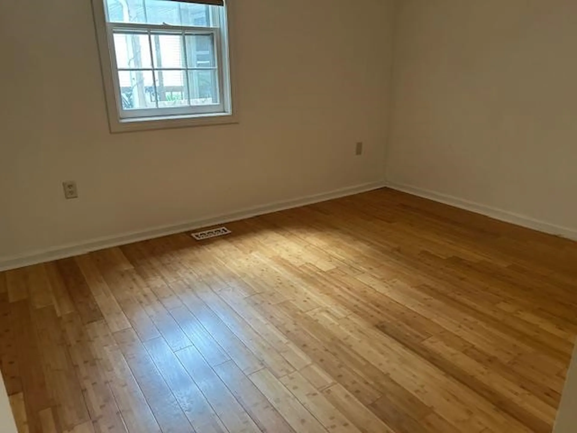 126 Winterwood Drive Londonderry NH 03053