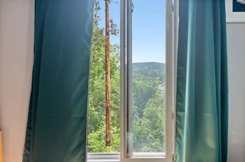 91 Robert Lane Plainfield VT 05667