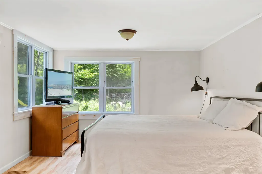 91 Robert Lane Plainfield VT 05667