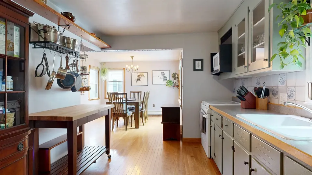 2069 North Avenue Burlington VT 05408