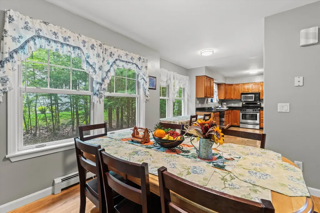 25 Sweetbrier Way Laconia NH 03246