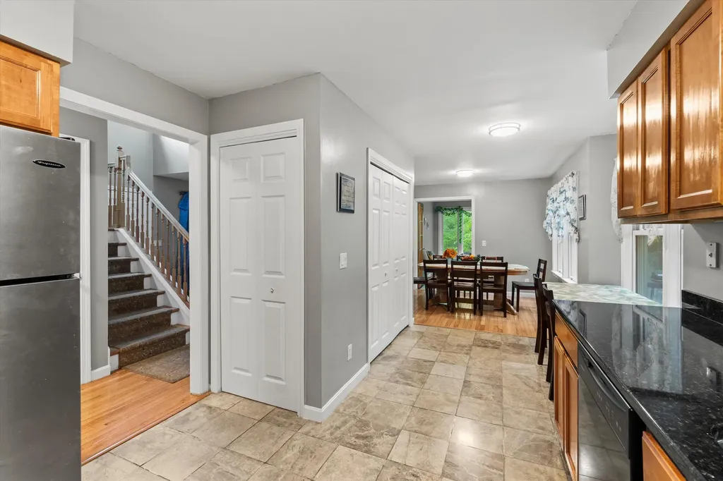 25 Sweetbrier Way Laconia NH 03246