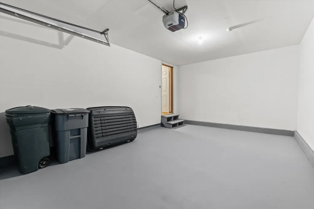 25 Sweetbrier Way Laconia NH 03246