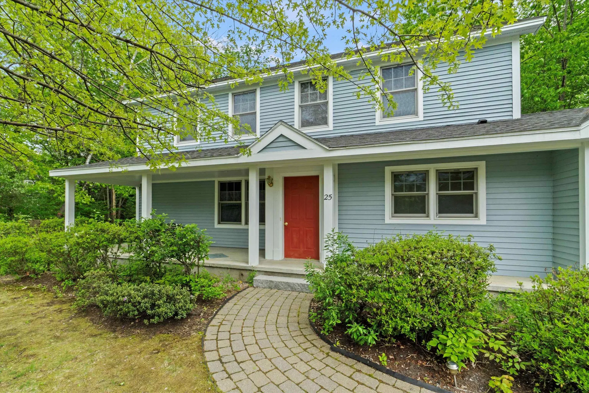 25 Sweetbrier Way Laconia NH 03246