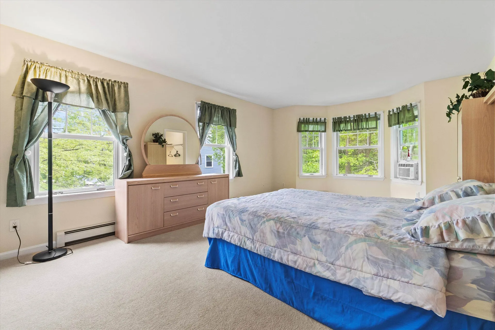 25 Sweetbrier Way Laconia NH 03246