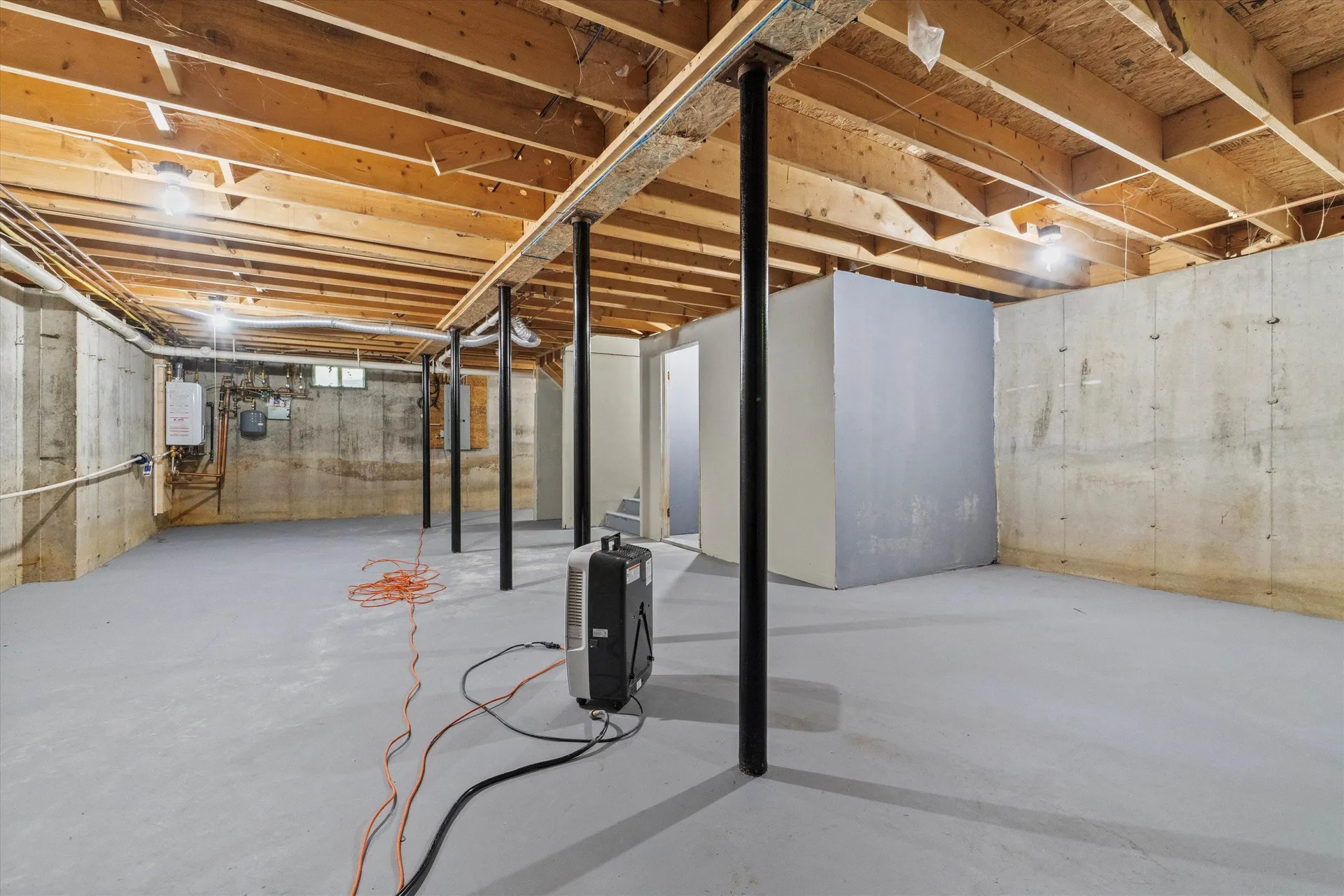 25 Sweetbrier Way Laconia NH 03246