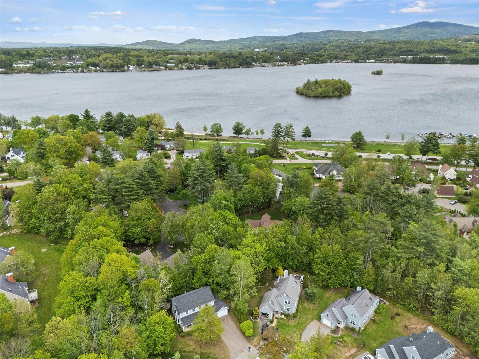 25 Sweetbrier Way Laconia NH 03246