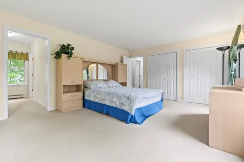 25 Sweetbrier Way Laconia NH 03246