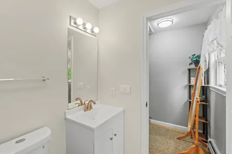 25 Sweetbrier Way Laconia NH 03246