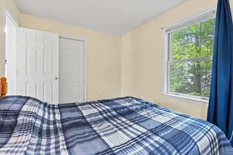 25 Sweetbrier Way Laconia NH 03246