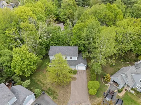 25 Sweetbrier Way Laconia NH 03246