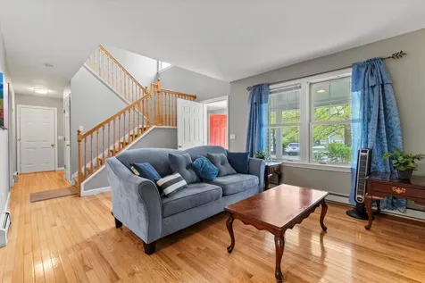 25 Sweetbrier Way Laconia NH 03246