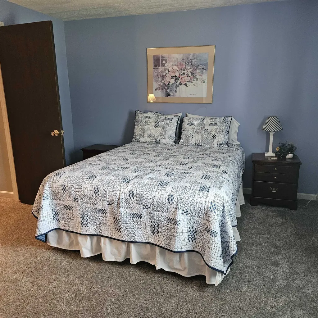 12 Grant Drive Woodstock NH 03262