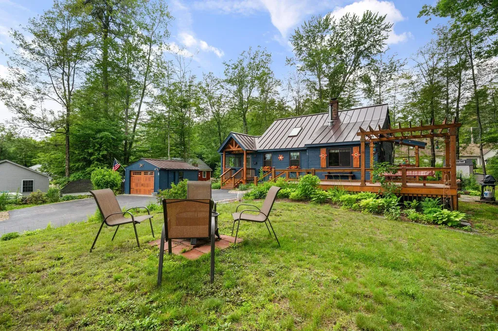 85 Lakeview Avenue Bristol NH 03222