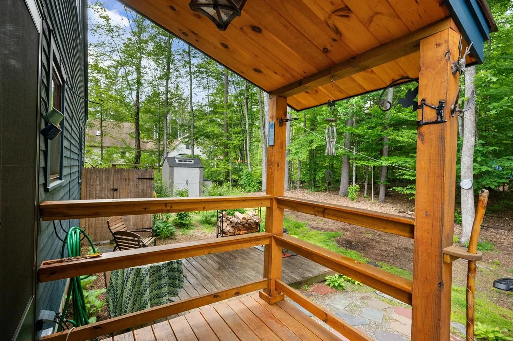 85 Lakeview Avenue Bristol NH 03222