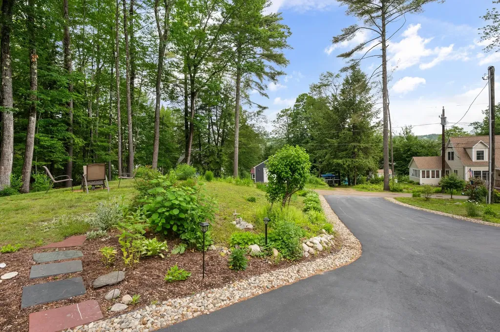 85 Lakeview Avenue Bristol NH 03222