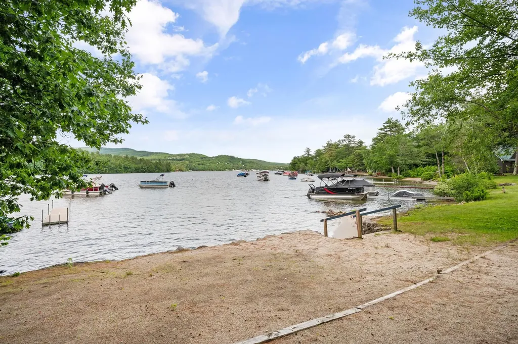 85 Lakeview Avenue Bristol NH 03222