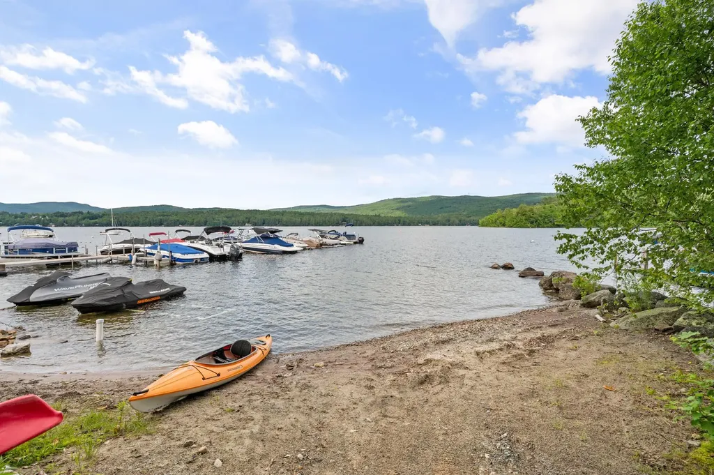 85 Lakeview Avenue Bristol NH 03222