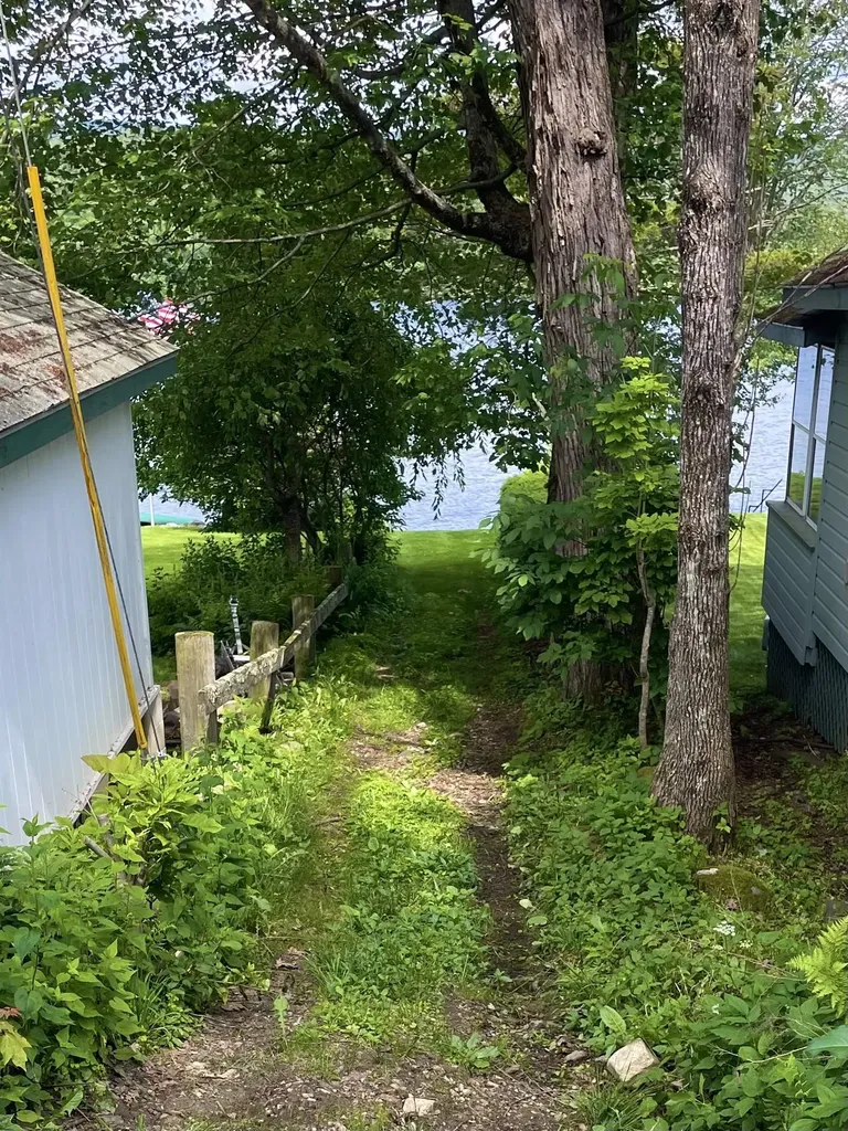 85 Lakeview Avenue Bristol NH 03222