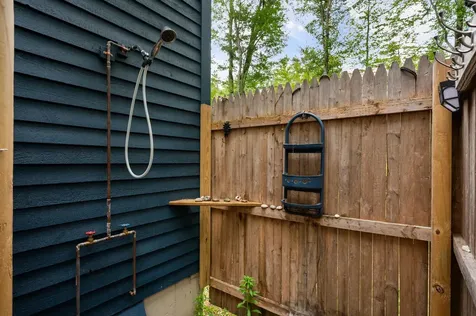 85 Lakeview Avenue Bristol NH 03222