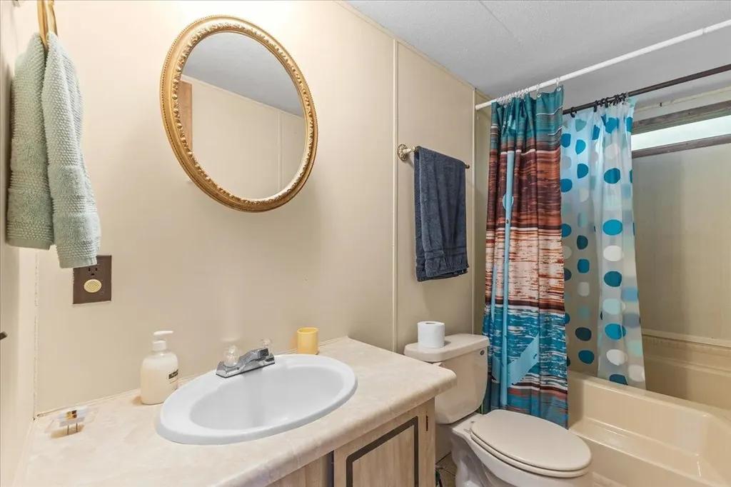 424 North Shore Road Isle La Motte VT 05463