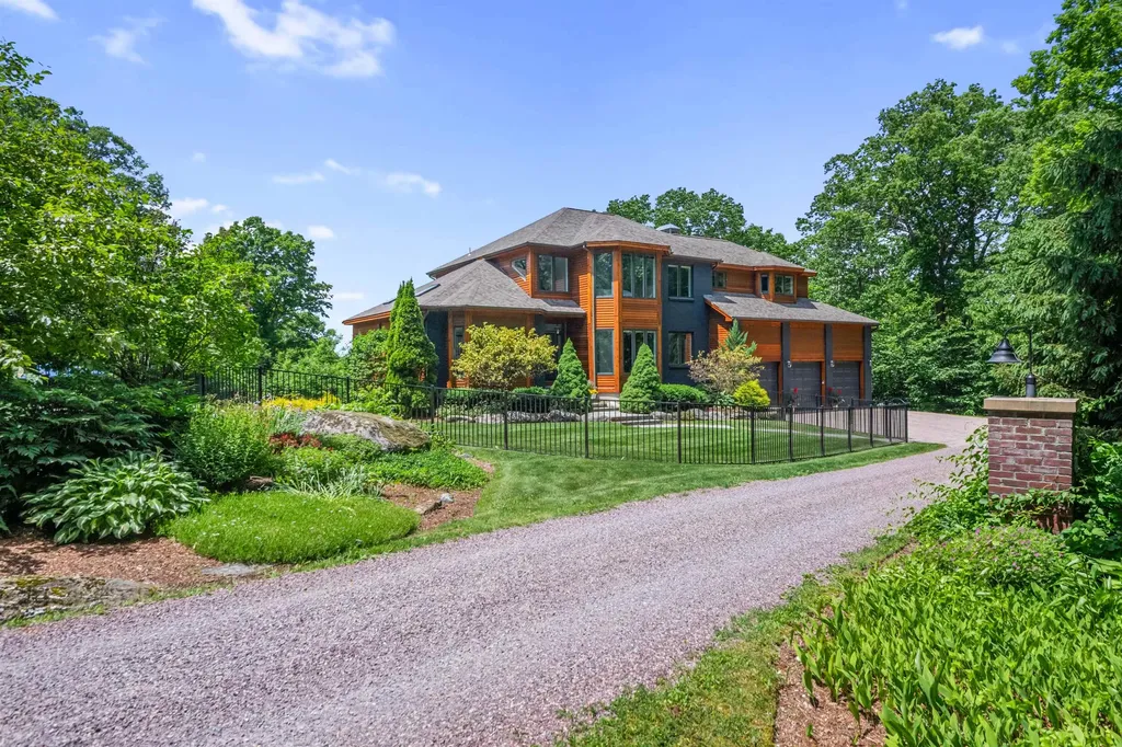83 Plateau Road Williston VT 05495
