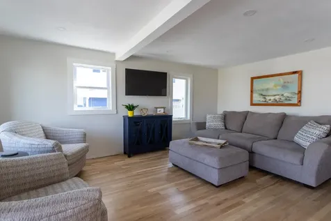 60 Plymouth Street Hampton NH 03842