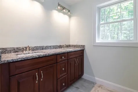 723 First Nh Turnpike Northwood NH 03261