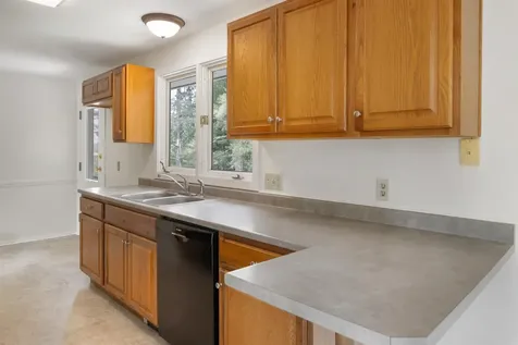 2346 Pucker Street Stowe VT 05672