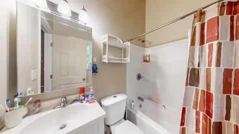 31 Suissevale Avenue Moultonborough NH 03254