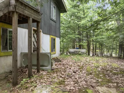 31 Suissevale Avenue Moultonborough NH 03254