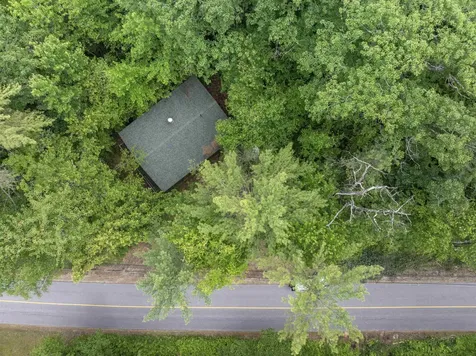 31 Suissevale Avenue Moultonborough NH 03254