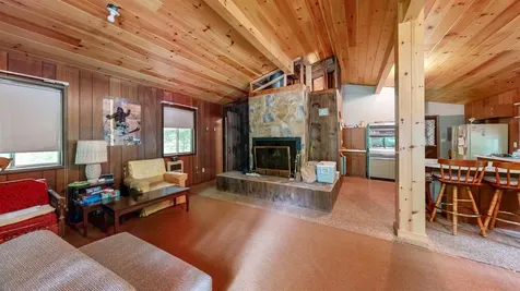 31 Suissevale Avenue Moultonborough NH 03254